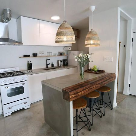 Concrete Suite 5 Min Walk To Shands Uf Γκέινσβιλ Εξωτερικό φωτογραφία
