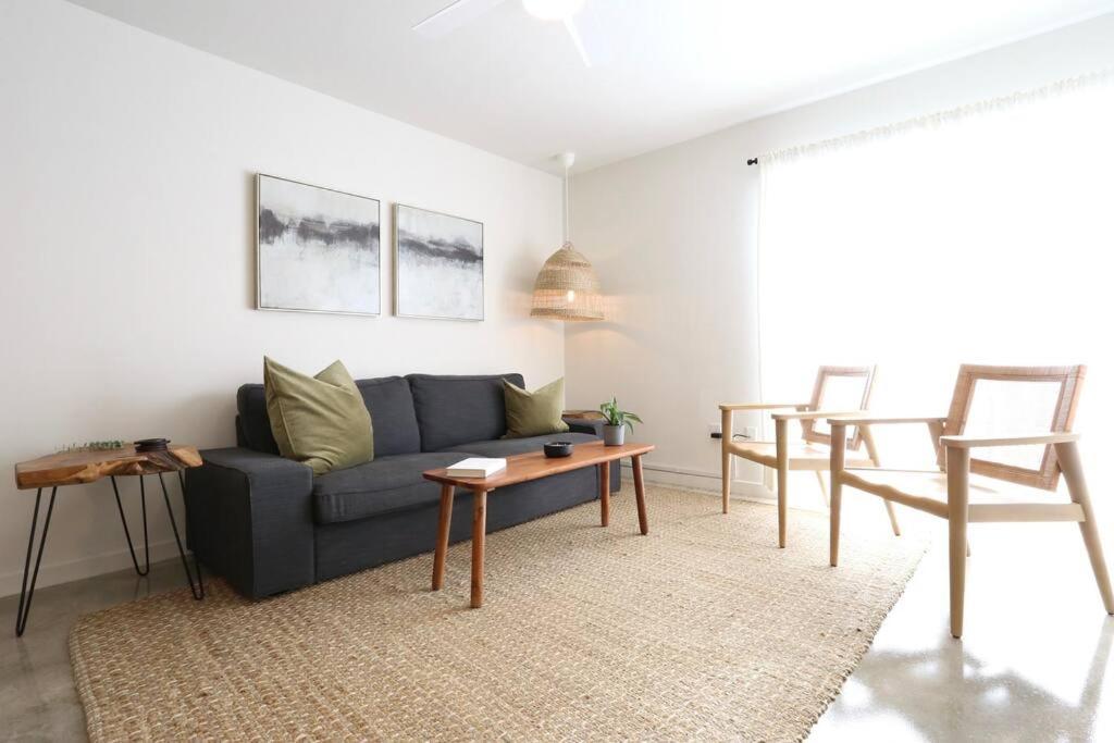 Concrete Suite 5 Min Walk To Shands Uf Γκέινσβιλ Εξωτερικό φωτογραφία