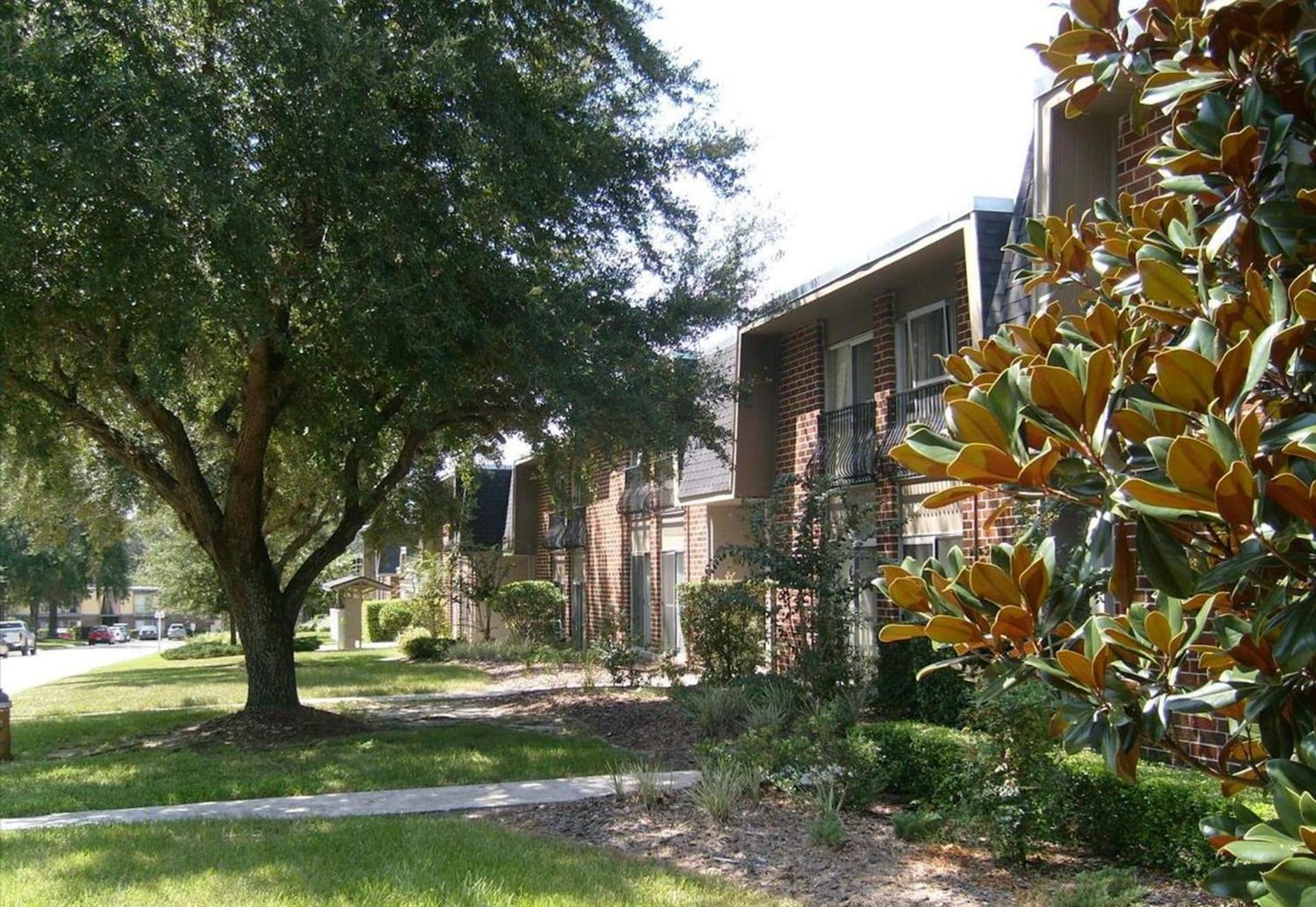 Concrete Suite 5 Min Walk To Shands Uf Γκέινσβιλ Εξωτερικό φωτογραφία